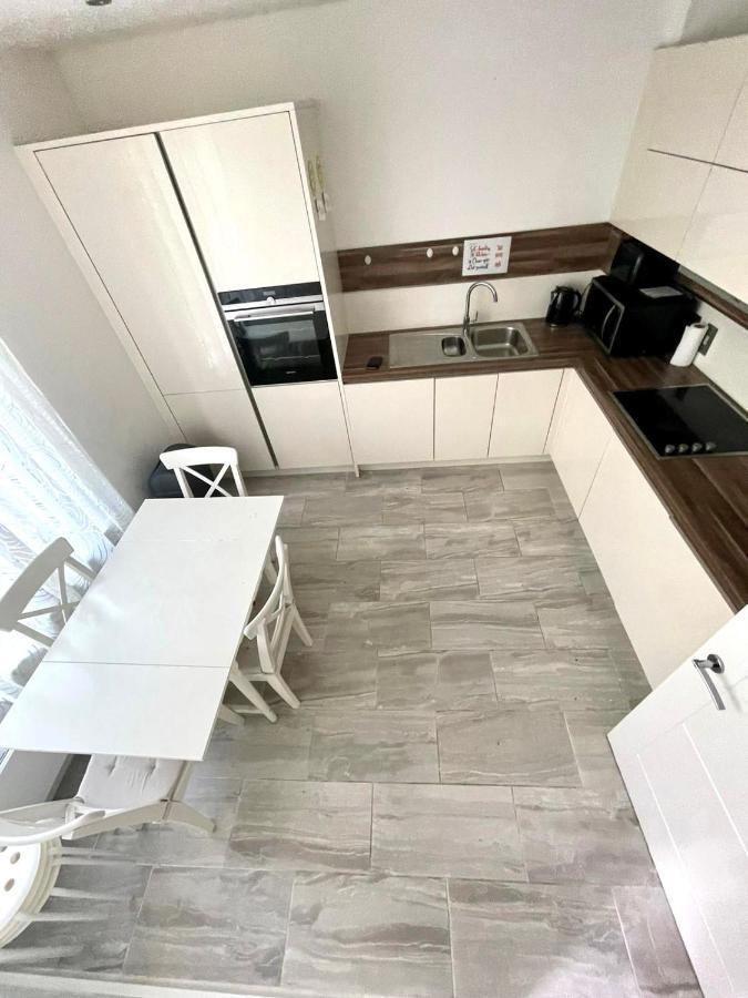 London Stratford Luxury House, 5 Minutes Walk Station, Westfield, 3 Bedrooms 3 Bathrooms, Reception, Garden, Parking Kültér fotó